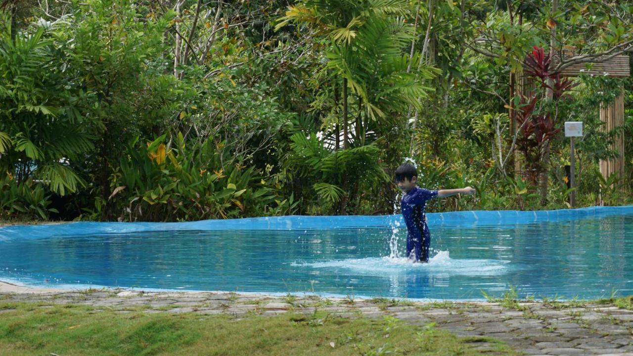 "D'Bamboo Kamp" Desa Wisata Ekang Lagoi Dış mekan fotoğraf